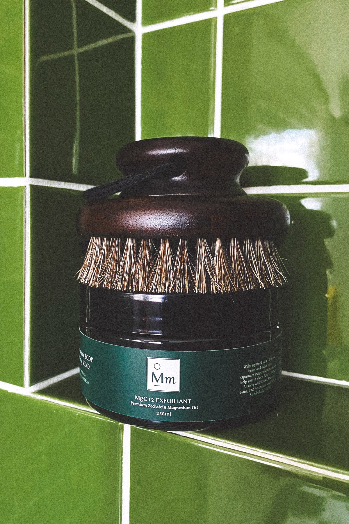 mullum minerals exfoliant brush